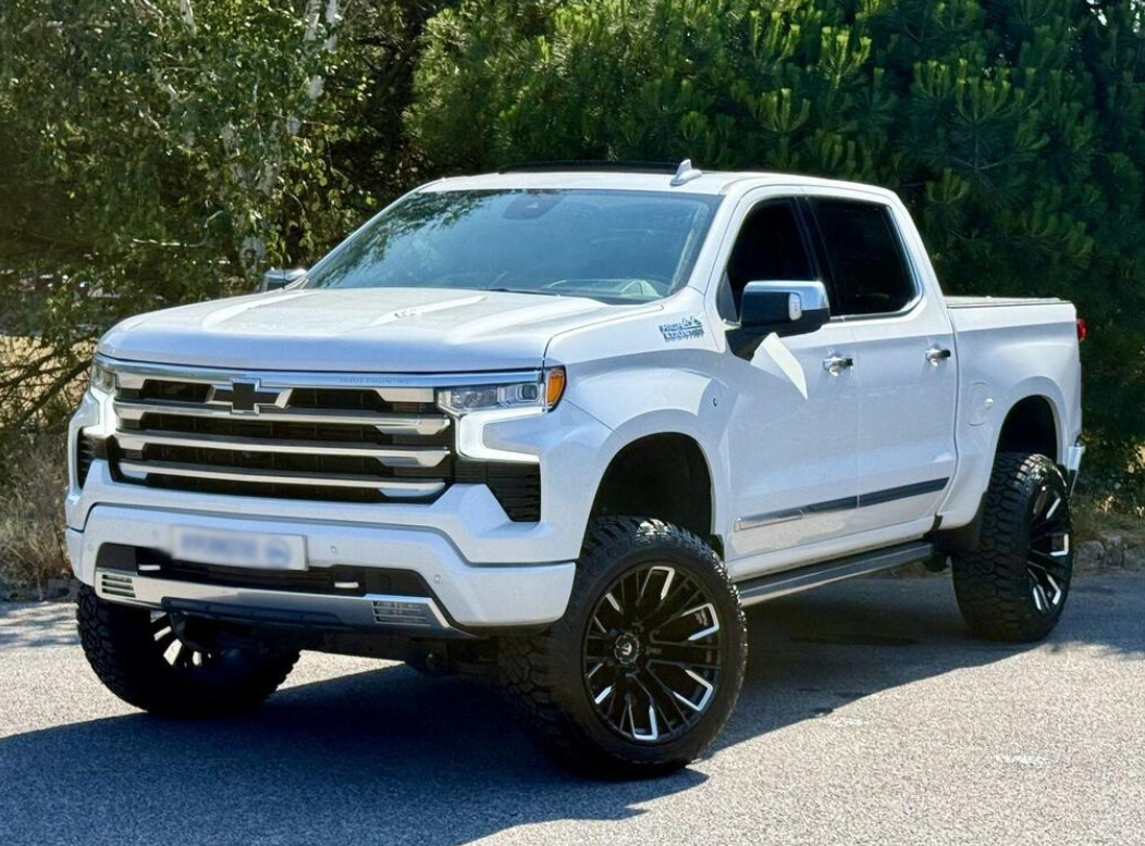2025 Chevrolet Silverado